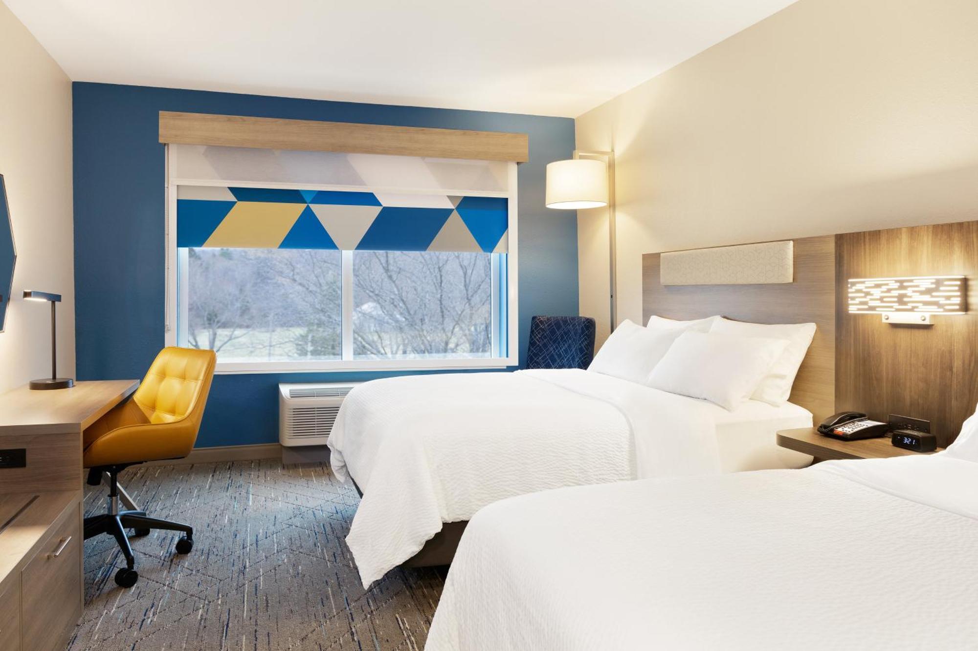 Holiday Inn Express & Suites Brady By Ihg Ngoại thất bức ảnh