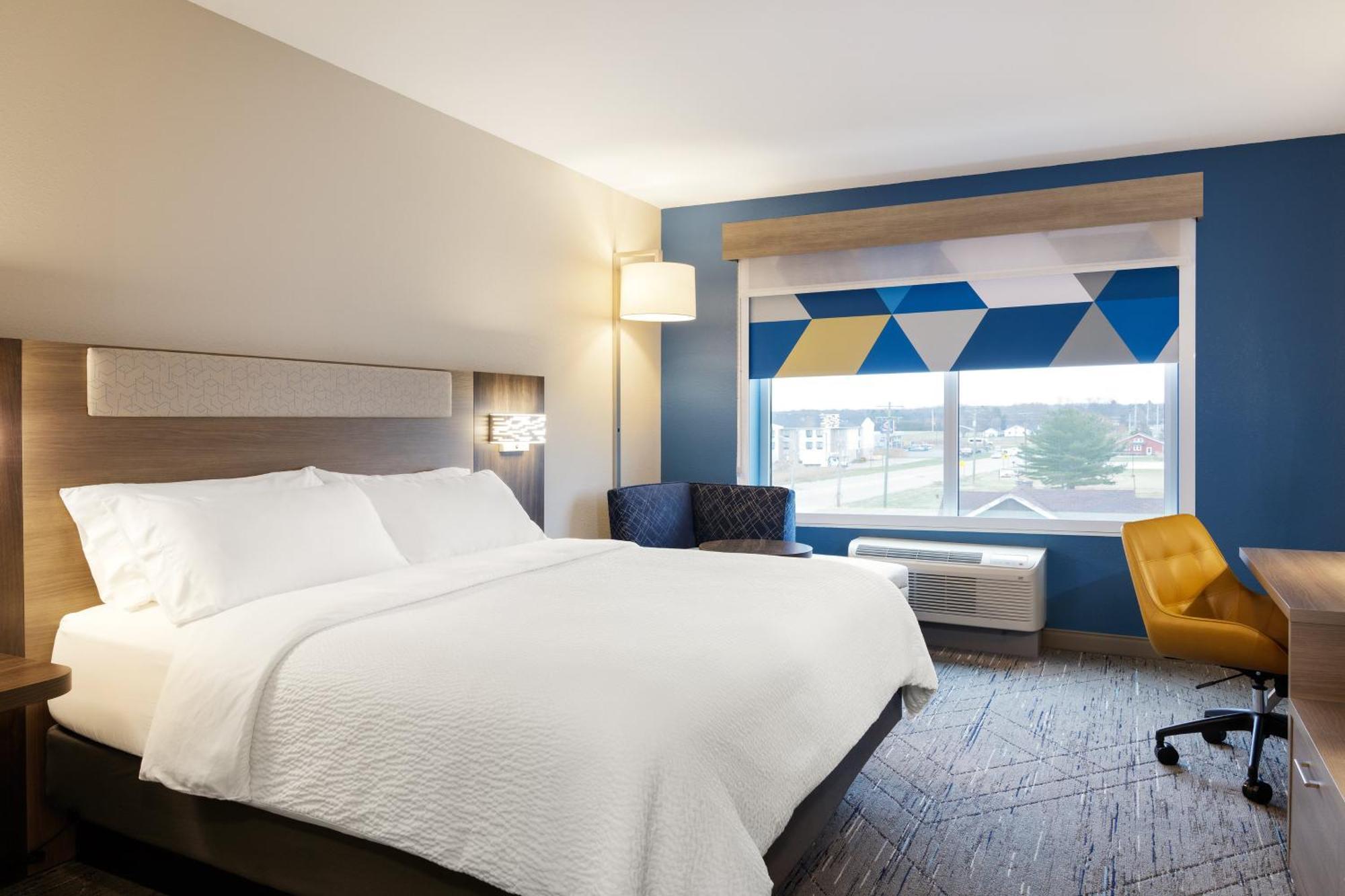 Holiday Inn Express & Suites Brady By Ihg Ngoại thất bức ảnh
