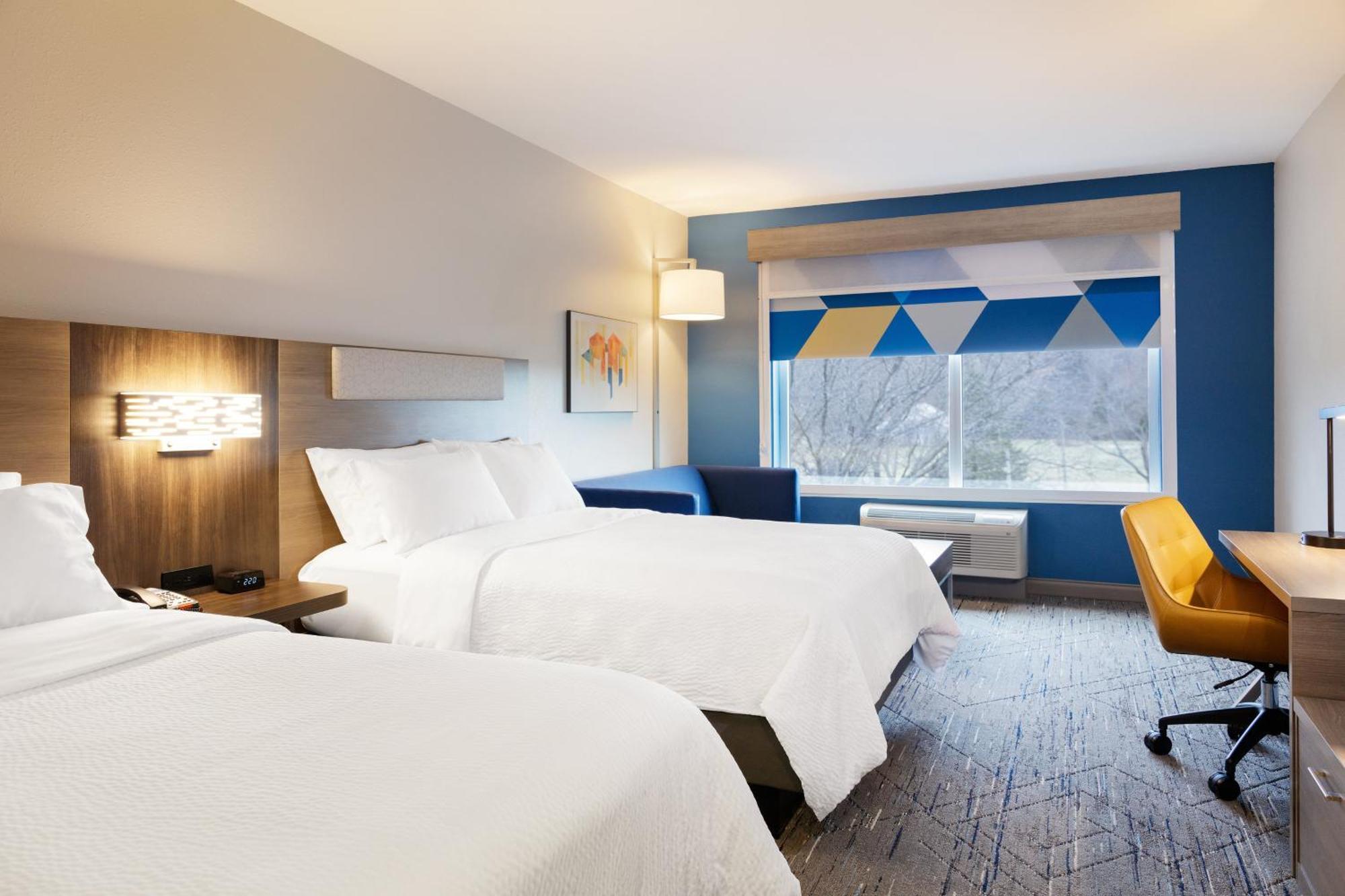 Holiday Inn Express & Suites Brady By Ihg Ngoại thất bức ảnh