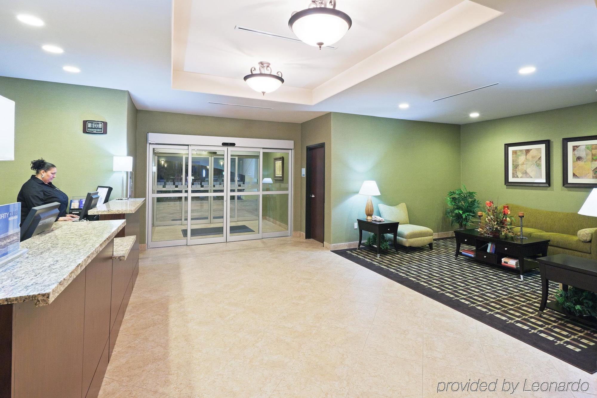 Holiday Inn Express & Suites Brady By Ihg Nội địa bức ảnh